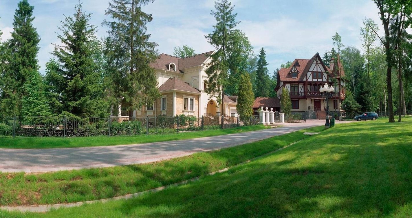 Тенденции и Цены на Загородном Рынке: Обзор Продаж и Анализ